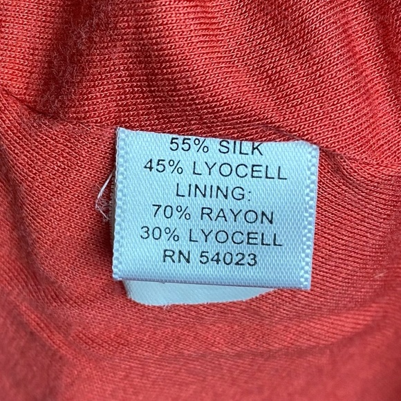 Banana Republic Womenʻs Coral Silk Lyocell Skirt Size 2 - Picture 5 of 5